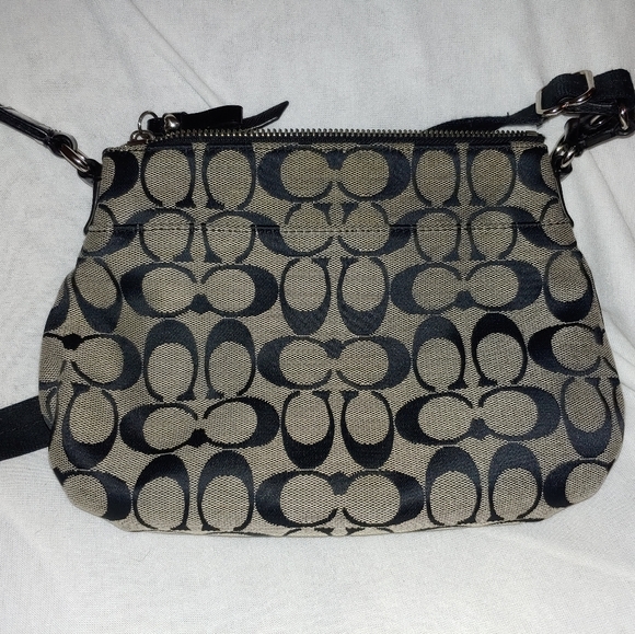 Coach Daisy Swing pack Crossbody Bag - Picture 2 of 6